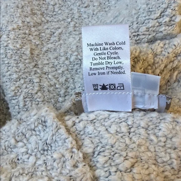 Coldwater Creek Sweater Size Large - Picture 4 of 4